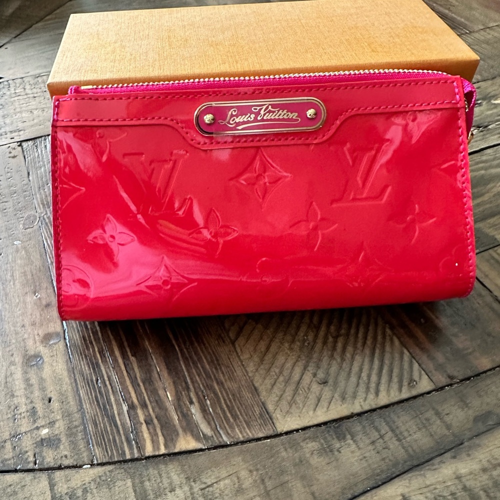 Louis Vuitton Monogram Vernis Trousse Cosmetic Pouch